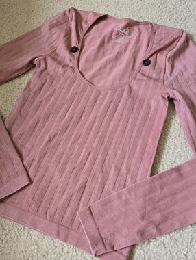Free People Ribbed Long Sleeve Scoop Tee in Dusty Rose Pink